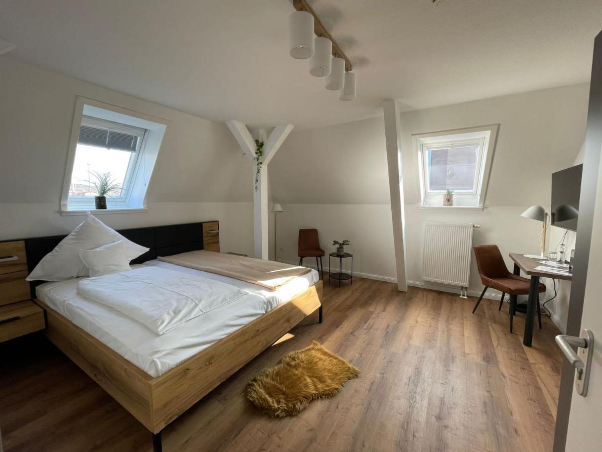 Kanal-Haus "Das Gaestehaus Direkt Am Nok" Osterrönfeld Екстериор снимка